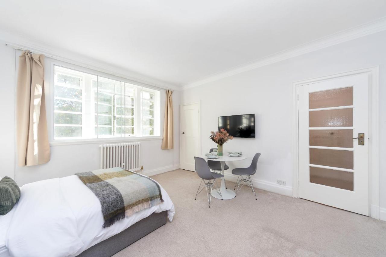 Beautifully Presented Centrally Located Studio Apartment London Bagian luar foto