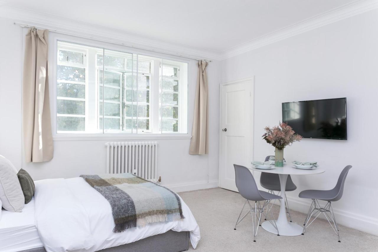 Beautifully Presented Centrally Located Studio Apartment London Bagian luar foto